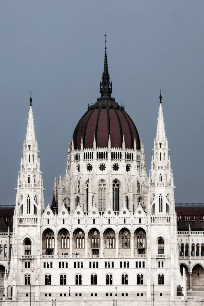 Kota Budapest yang Melestarikan Warisan Budaya