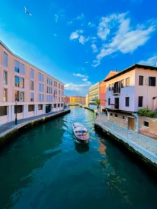 Venesia: Kota Romantis yang Menawan Hati di Italia