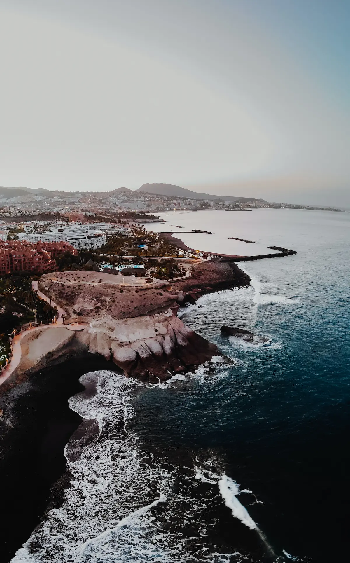 Tenerife: Destinasi Tempat Wisata Populer di Spanyol