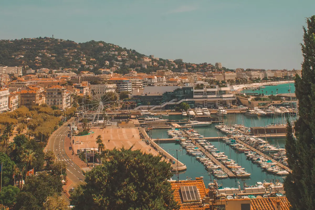 Cannes: Kota Kecil yang Menyimpan Banyak Pesona