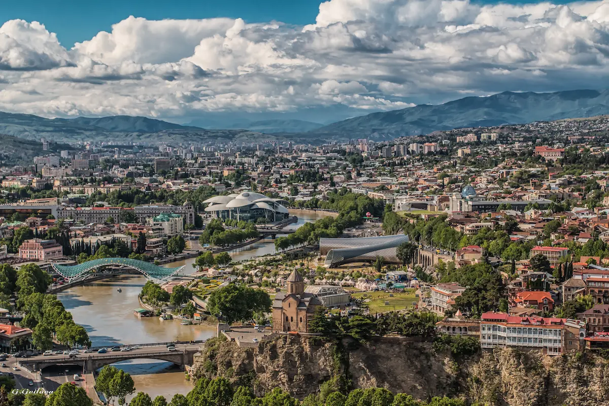 Tbilisi: Permata Tersembunyi di Caucasus
