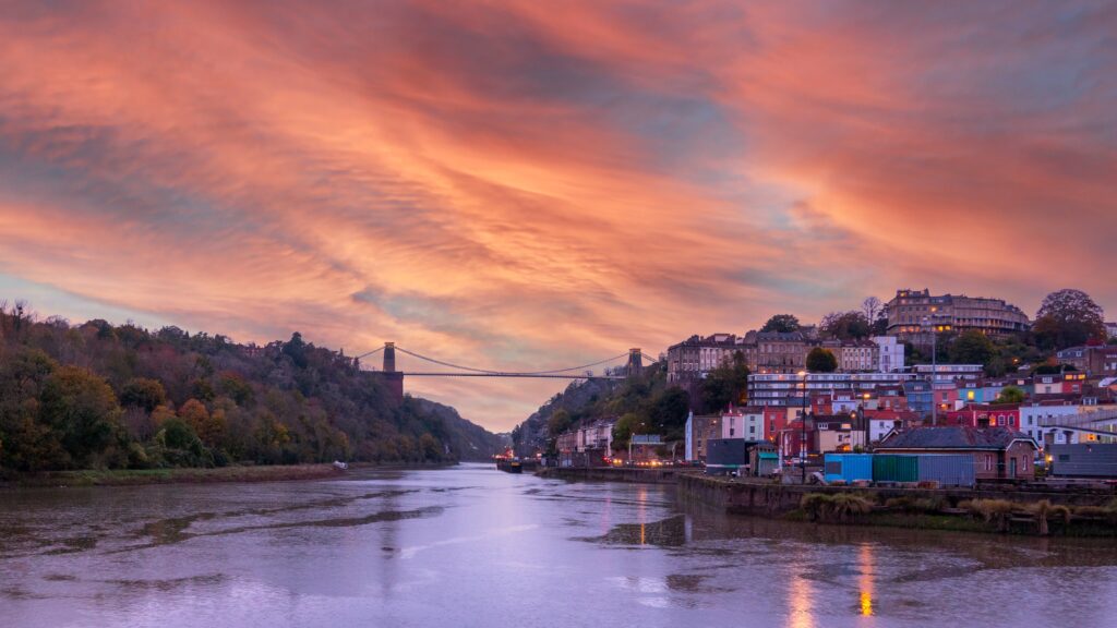 Bristol: Kisah Sebuah Kota yang Terukir dalam Nama dan Sejarah