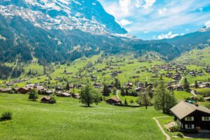 Desa Grindelwald: Keindahan Alamnya yang Membuat Hati Berdebar