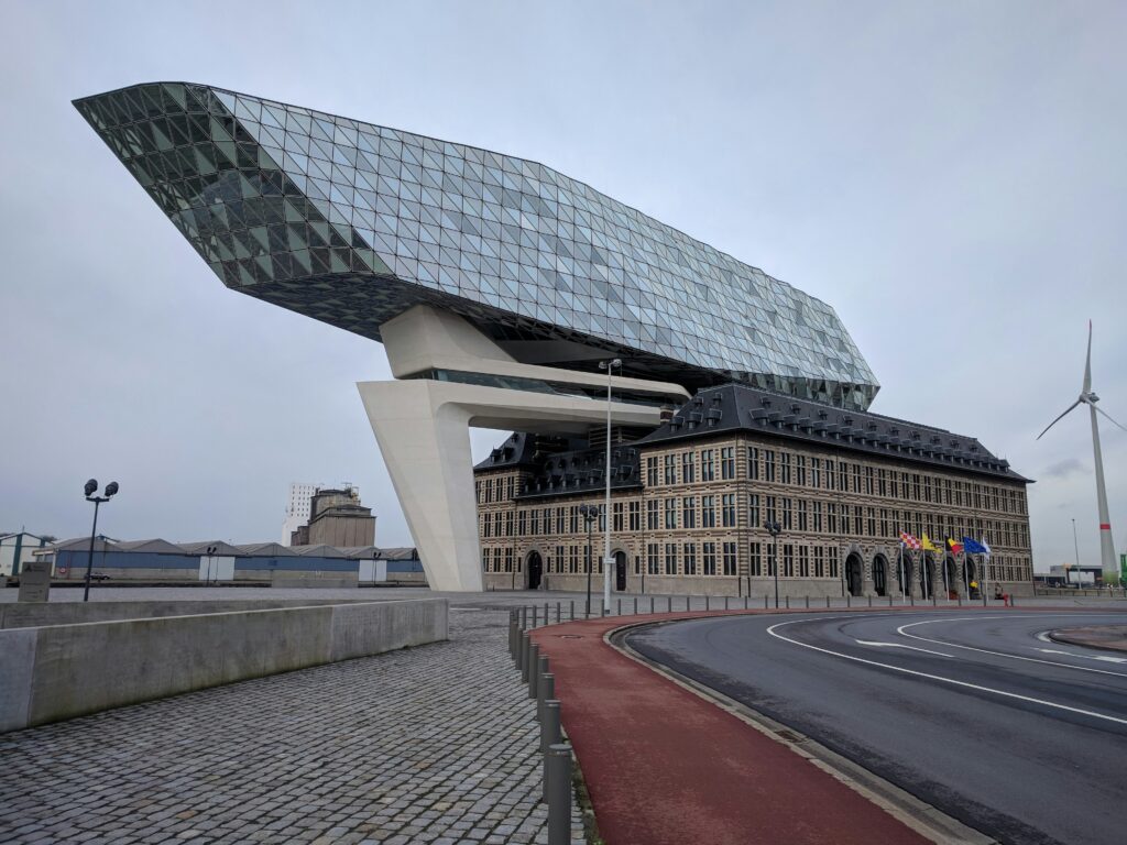 Antwerp: Kota Berlian yang Menyiapkan Sejuta Pesona di Dalamnya